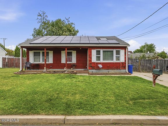 3rd image of 168 Milton Avenue