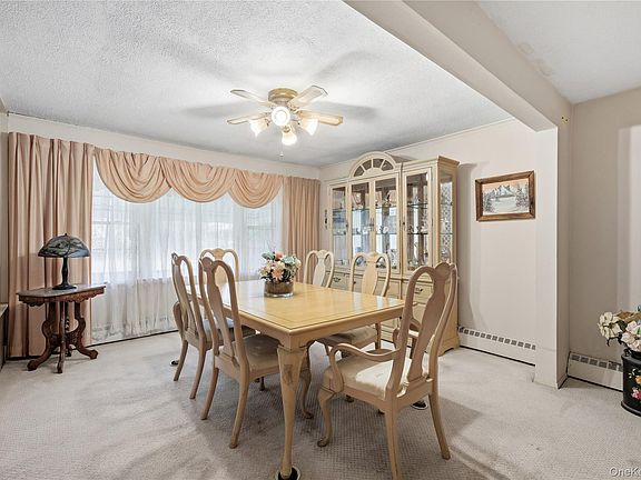 2nd image of 1733 Meadow Court