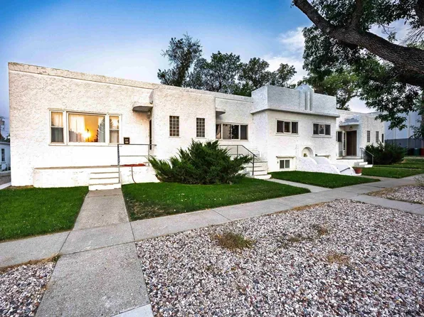 404 10th St, Wheatland, WY 82201