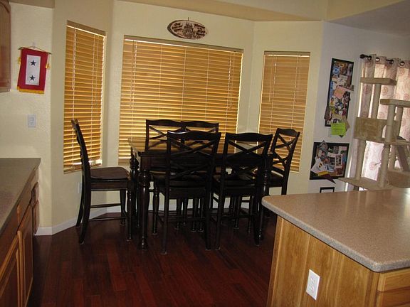 5th image of 570 W Sulleys Pl