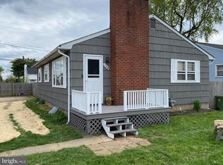 201 Hammonds Ln, Baltimore, MD 21225