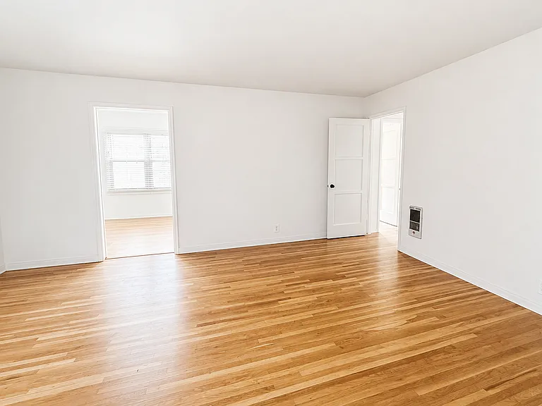 246 Santa Ana Ave #7 — Photo 3
