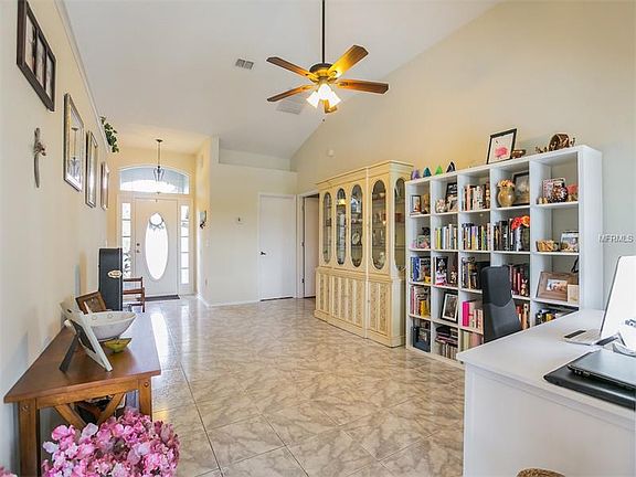 5th image of 12849 Waterhaven Cir