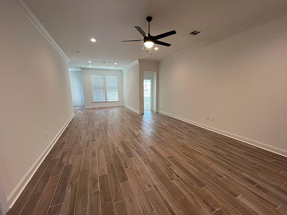 3rd image of 263 Owl Dr