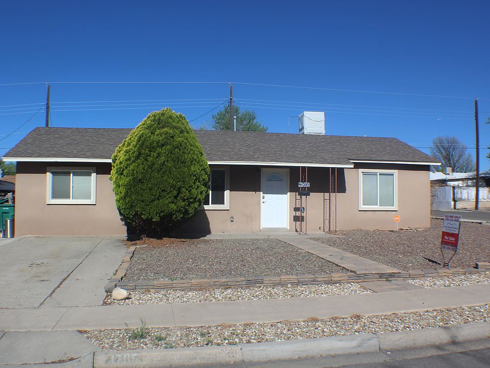 1st image of 1705 N Laguna Ave