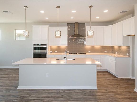 4th image of 13909 Ilex Dr