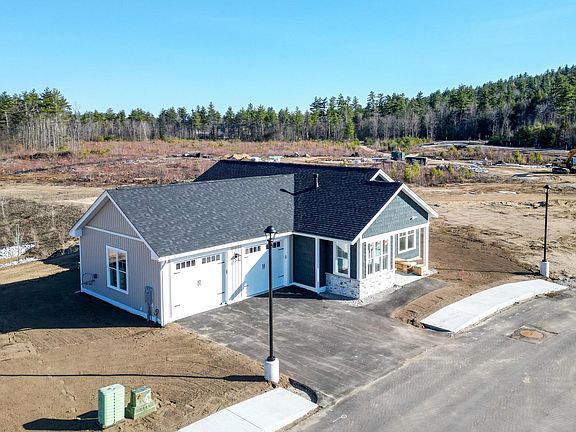 2nd image of 93 Whispering Pines Place #12