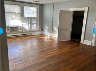 725 McGilvary St, Fayetteville, NC 28301