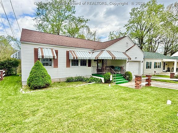 2nd image of 1013 Village Dr