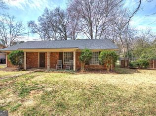 26 Cedar Ln, Cartersville, GA 30120