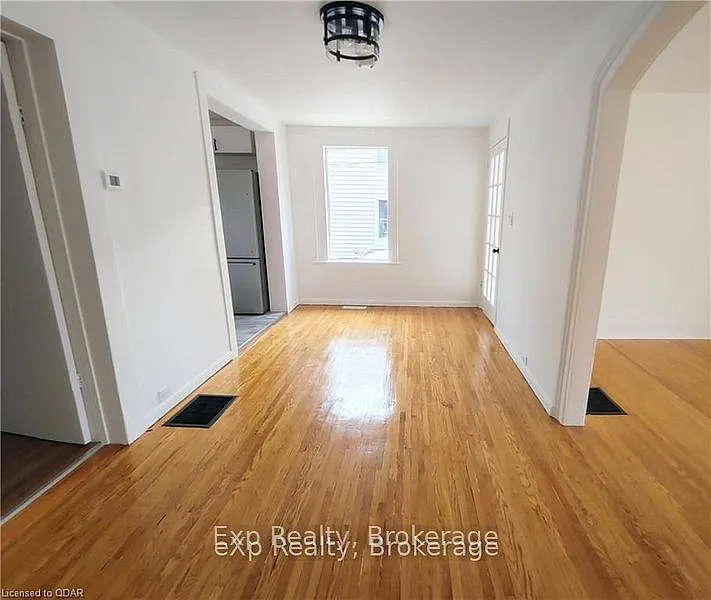 4 bed, $2,300 — Photo 3