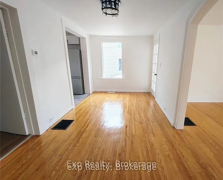 33 Murney St — Photo 3
