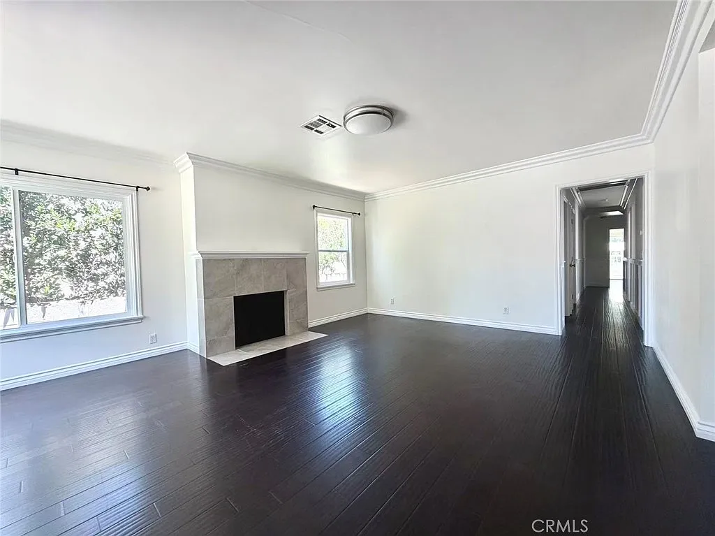 4 bed, 1845 sqft, $6,300 — Photo 4