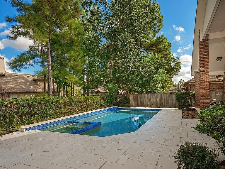 46 Caprice Bend Pl — Photo 30