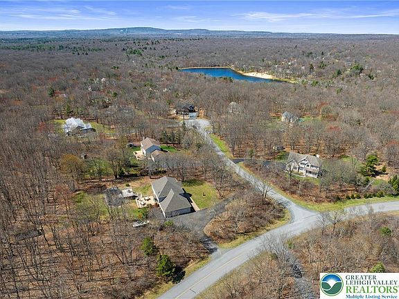 5th image of 5 Jane Ct