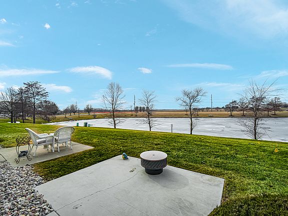 3rd image of 25268 Shannon Dr