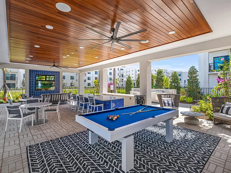 Outdoor Lounge