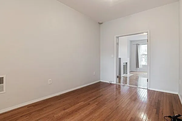 Rented by Compass | media 23