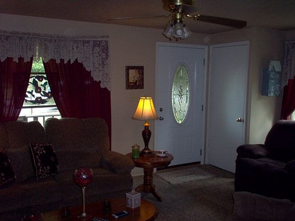 2nd image of 11 Bedford St