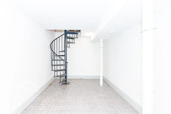 Rented by MySpaceNYC | media 27