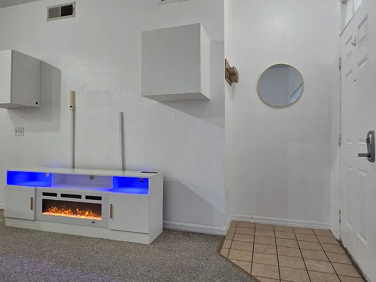 4552 Jonafree Ln #103 — Photo 8