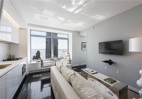 2nd image of 123 Washington St Penthouse 55H