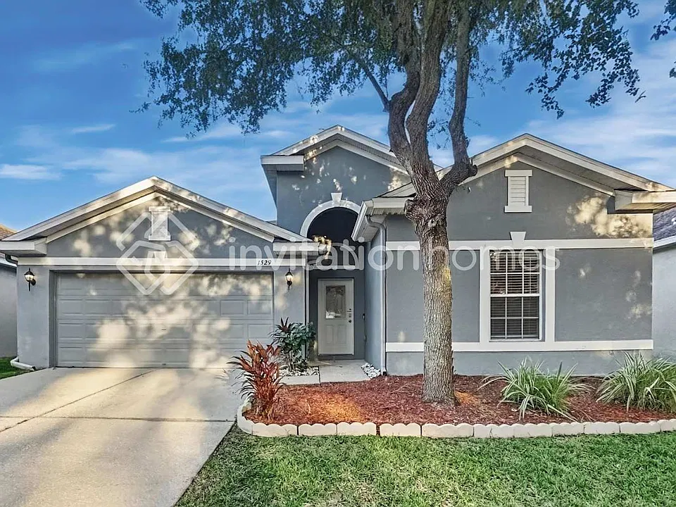 1529 Emerald Hill Way