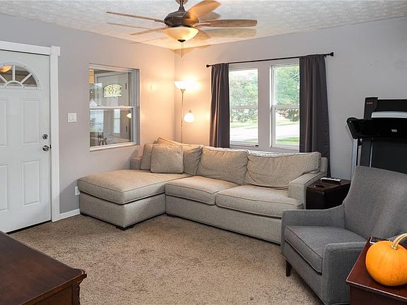4th image of 408 Dennison Ave