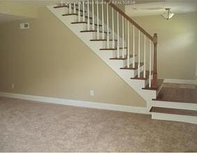 3rd image of 705 Gordon Dr