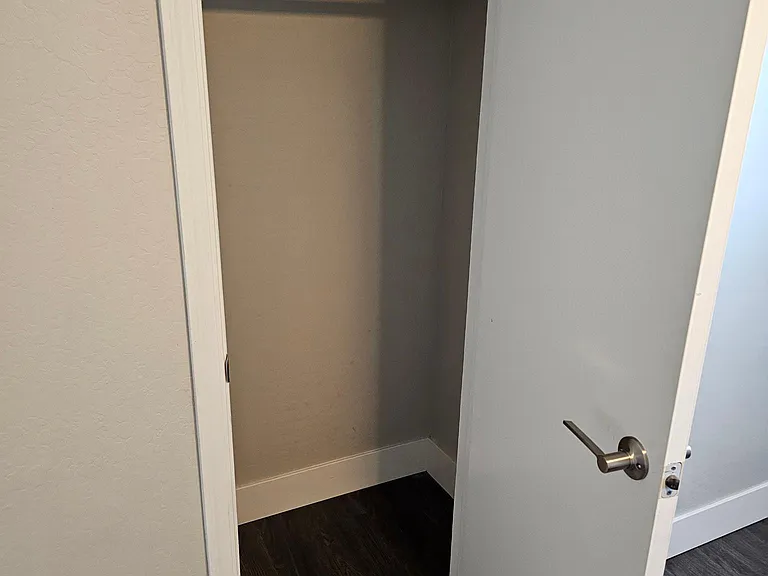 9625 N 10th Ave #5 — Photo 6