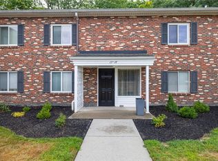 14 Lost Mountain Trl, Rochester, NY 14625