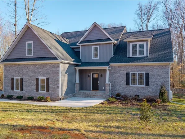 1575 Ole Bert Dr, Powhatan, VA 23139