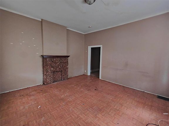 2nd image of 4130 California Ave