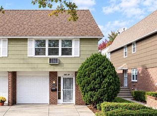 240-29 68th Ave, Little Neck, NY 11362