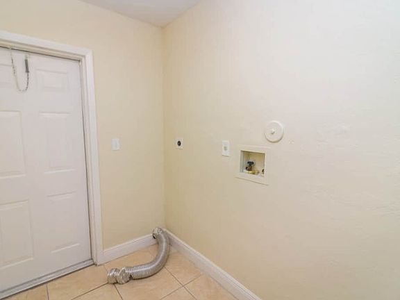 4th image of 5836 Wiley St