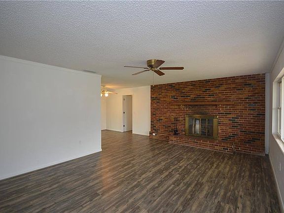 2nd image of 2235 SE 1st St