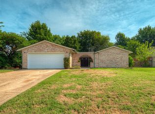 3612 Meadow Ln, Edmond, OK 73013