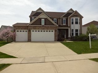 1224 Windmere Cir, Antioch, IL 60002