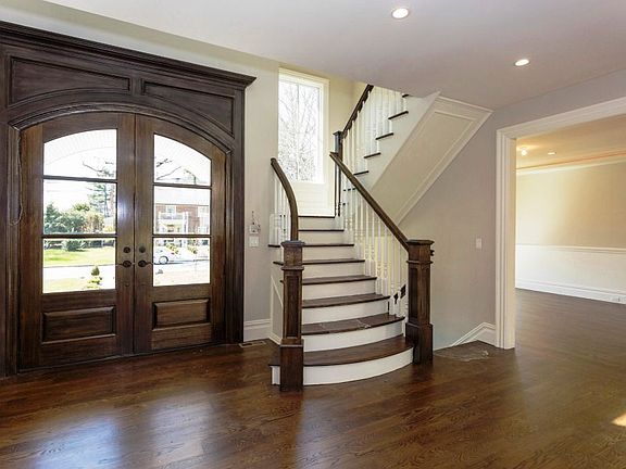 3rd image of 16 Meritoria Dr