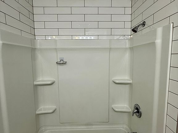 5th image of 1301 Trade Sq W APT 12