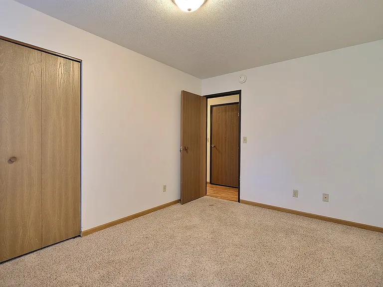 Fargo, ND Westcourt Apartments | Bedroom