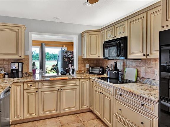 5th image of 6528 Golden Horseshoe Dr #V19s