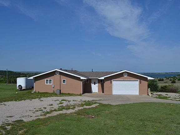 3rd image of 117 Lakeview Ln
