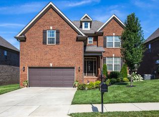 8017 Fenwick Ln, Spring Hill, TN 37174