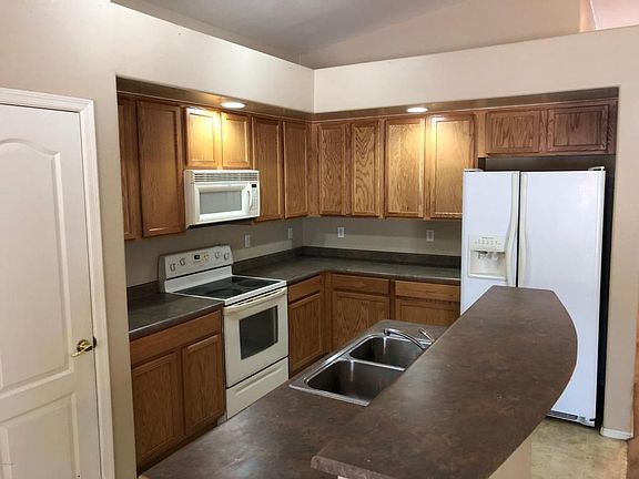 5th image of 4929 W Nancy Ln