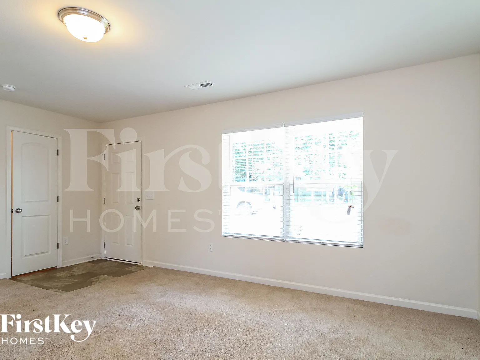 3 bed, 2.5 bath, 1600 sqft, $1,695 — Photo 4