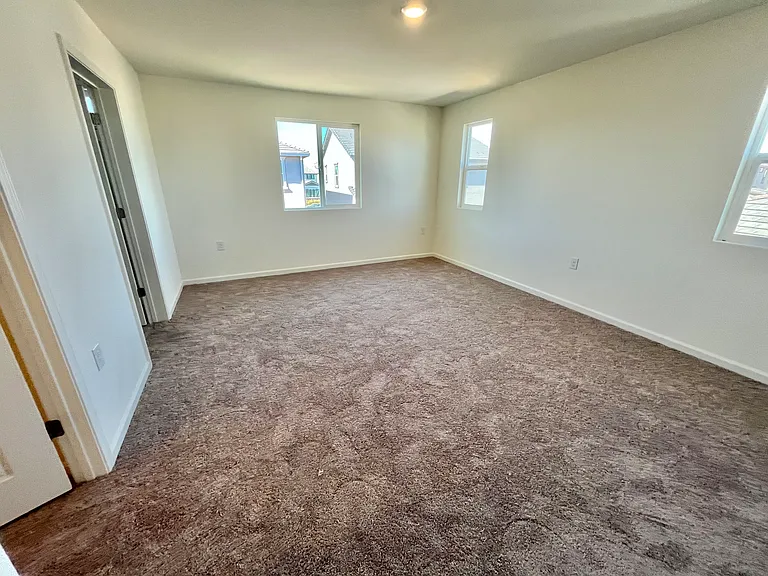 378 Miramar Dr — Photo 10