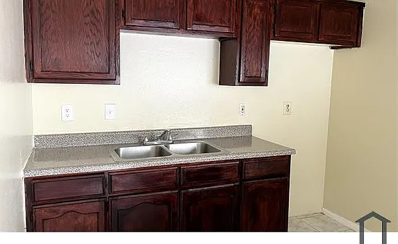 3 bed, $3,000 — Photo 4