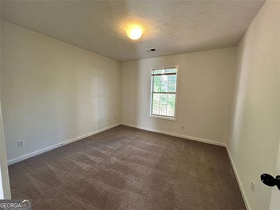 3rd image of 1529 Sisters Ct