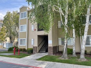 565 Peerless Way APT 205, Tracy, CA 95376